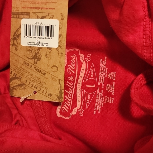 Washington Capitals Hooded Sweatshirt - Picture 3 of 3